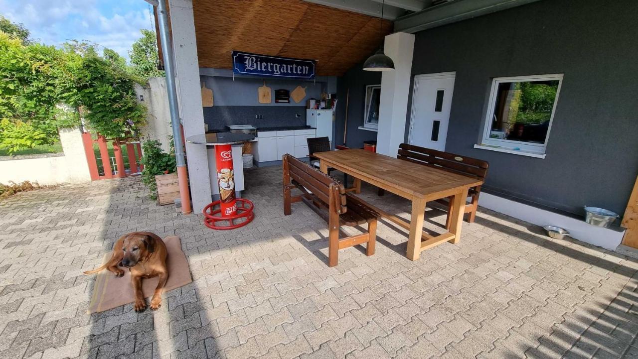 Gaestehaus Gravell Rust Exteriör bild